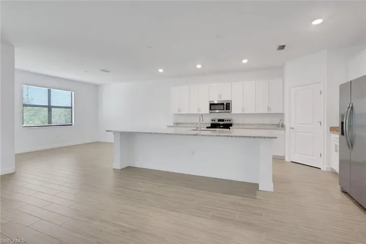 1801 Hagen Ct, Naples, Florida 34120