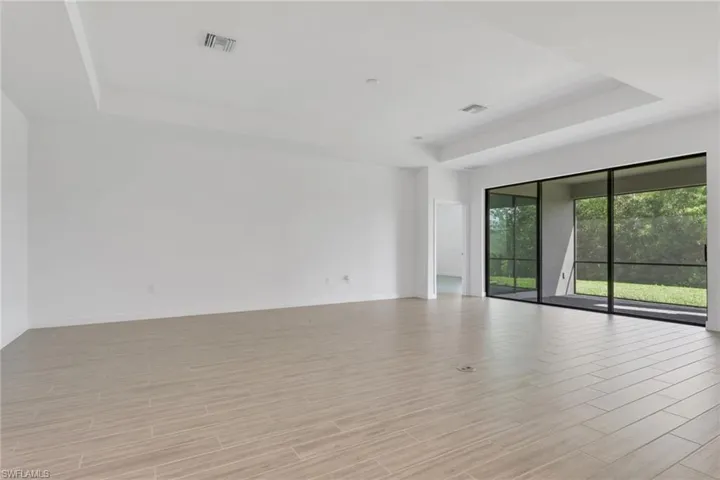 1801 Hagen Ct, Naples, Florida 34120