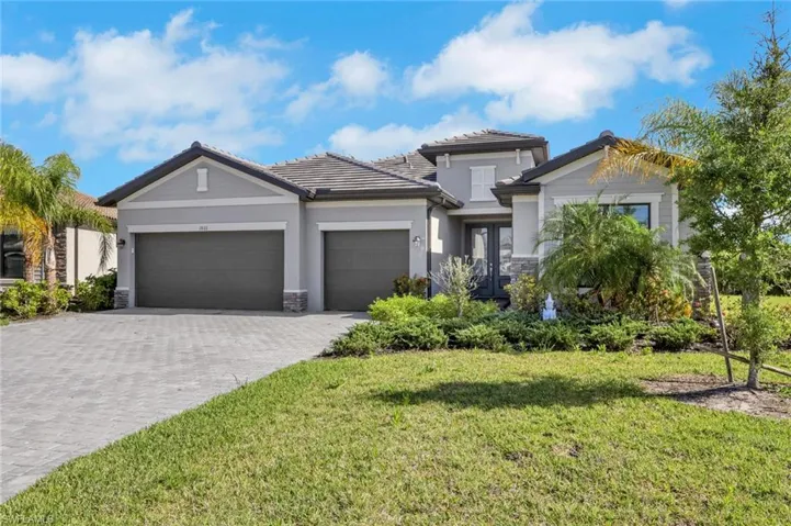 1801 Hagen Ct, Naples, Florida 34120