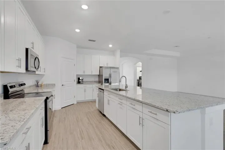 1801 Hagen Ct, Naples, Florida 34120