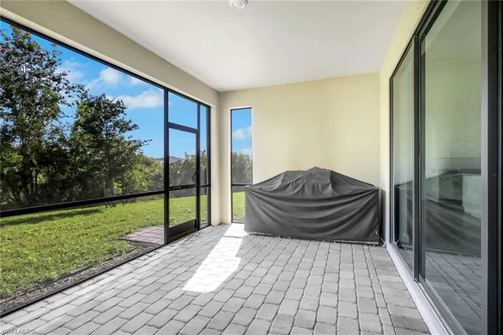 1801 Hagen Ct, Naples, Florida 34120