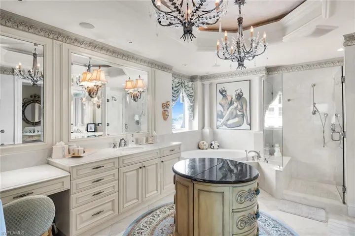 Luxury owners bath