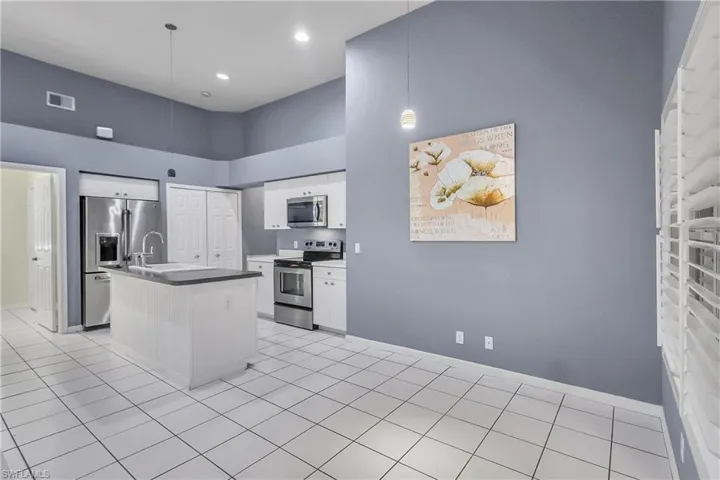 22203 Seashore Cir, Estero, Florida 33928
