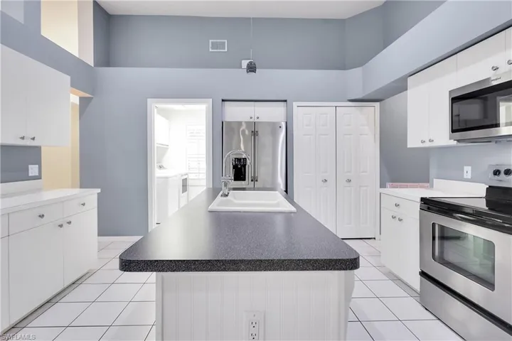 22203 Seashore Cir, Estero, Florida 33928
