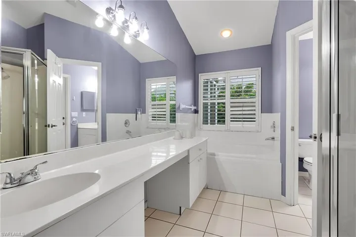 22203 Seashore Cir, Estero, Florida 33928
