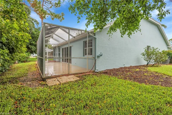 22203 Seashore Cir, Estero, Florida 33928