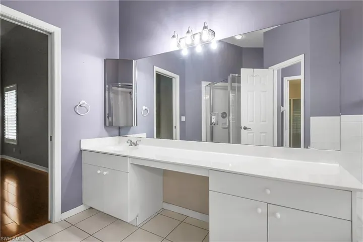 22203 Seashore Cir, Estero, Florida 33928