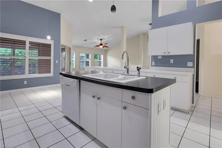 22203 Seashore Cir, Estero, Florida 33928