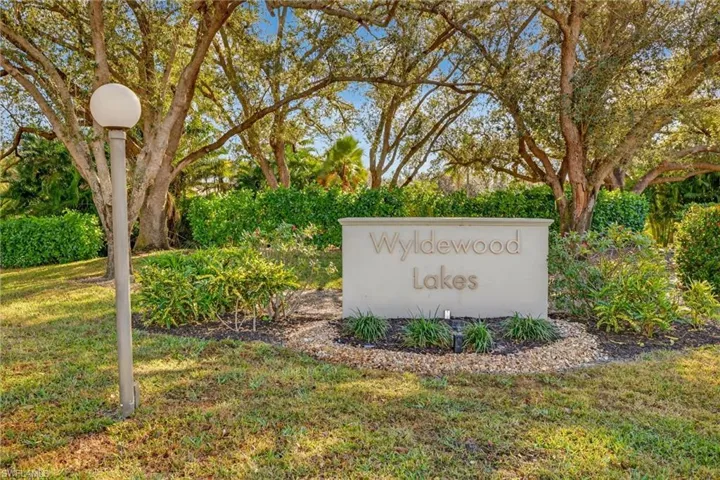 5857 Wyldewood Lakes Ct, Fort Myers, Florida 33919