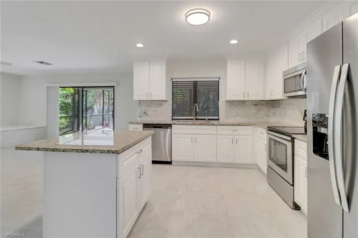 710  25th NW ST, Naples, FL 34120