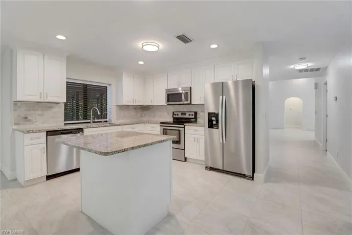710  25th NW ST, Naples, FL 34120