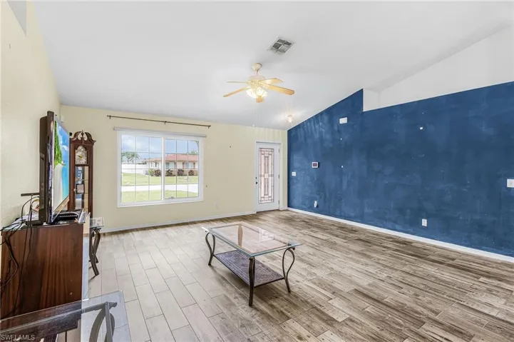 1215 27th St, Cape Coral, Florida 33904