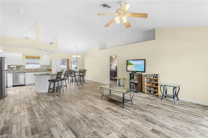 1215 27th St, Cape Coral, Florida 33904