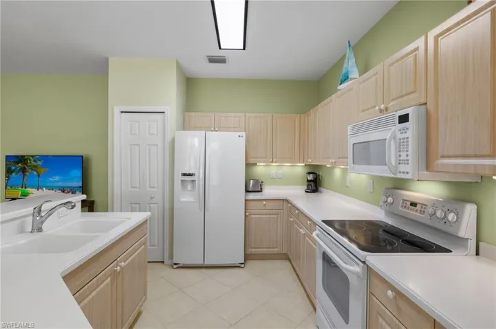 5630  Sherborn  DR, Naples, FL 34110