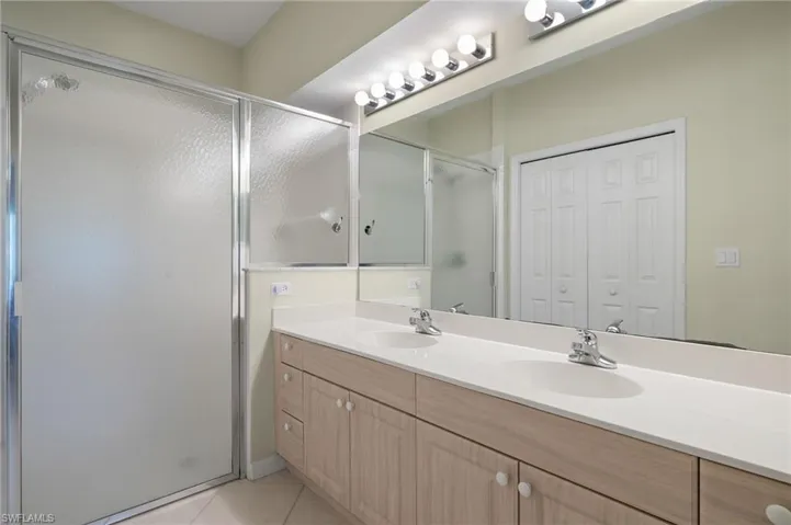 5630  Sherborn  DR, Naples, FL 34110