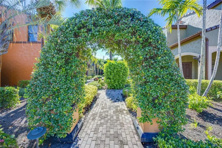9036 Alturas St # 3603, Naples, Florida 34113