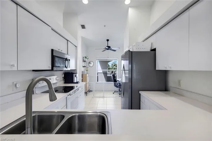 21301 Lancaster Run 825, Estero, Florida 33928