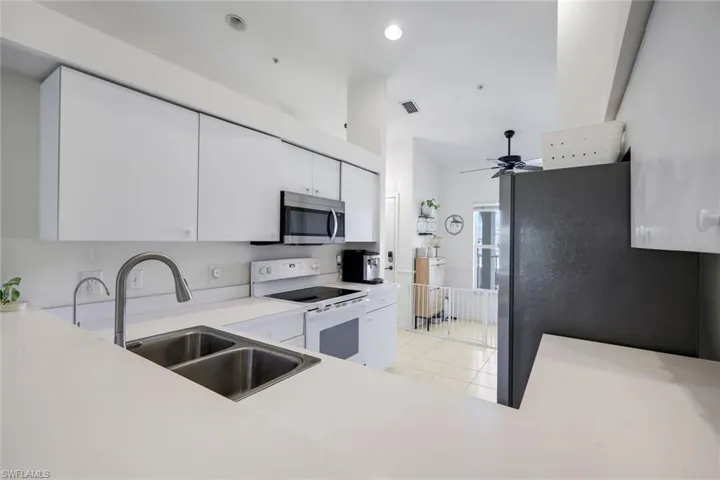 21301 Lancaster Run 825, Estero, Florida 33928