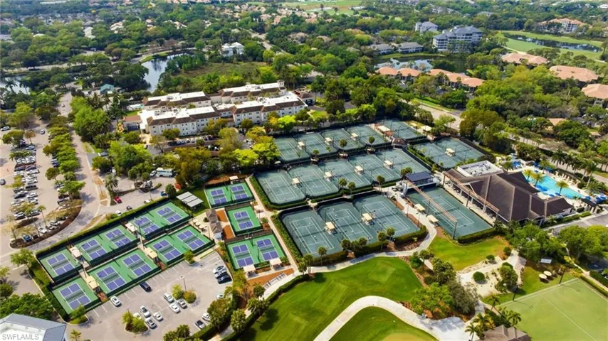 Pickelbal and Tennis courts