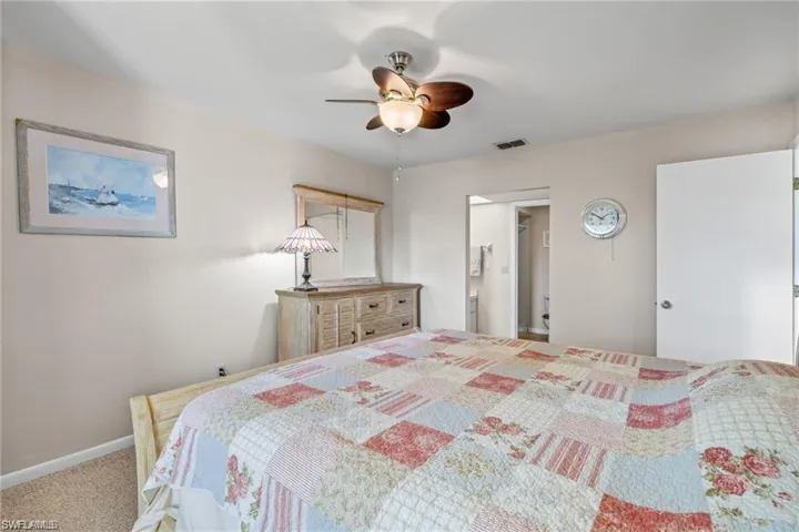 15390  Moonraker  CT, North Fort Myers, FL 33917
