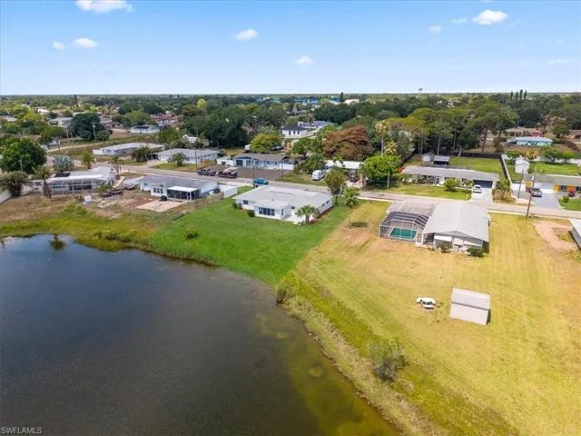 14 Richmond Ave N, Lehigh Acres, Florida 33936