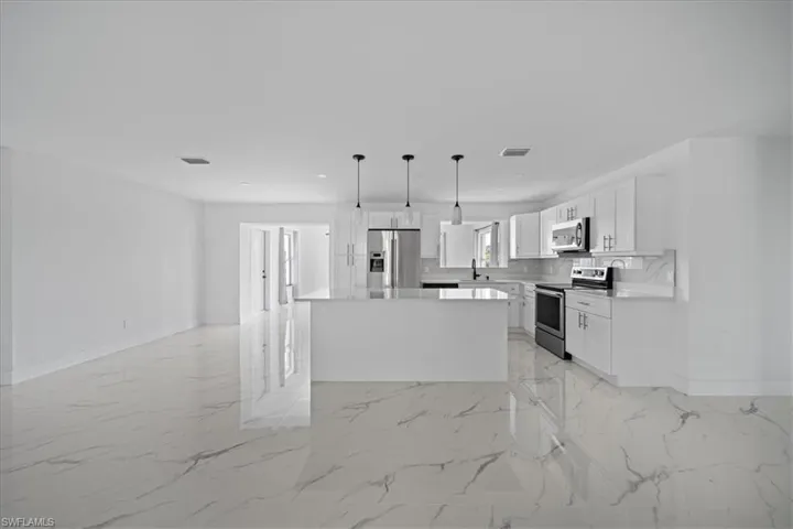 14 Richmond Ave N, Lehigh Acres, Florida 33936