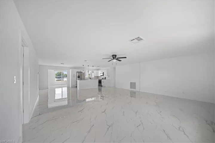 14 Richmond Ave N, Lehigh Acres, Florida 33936