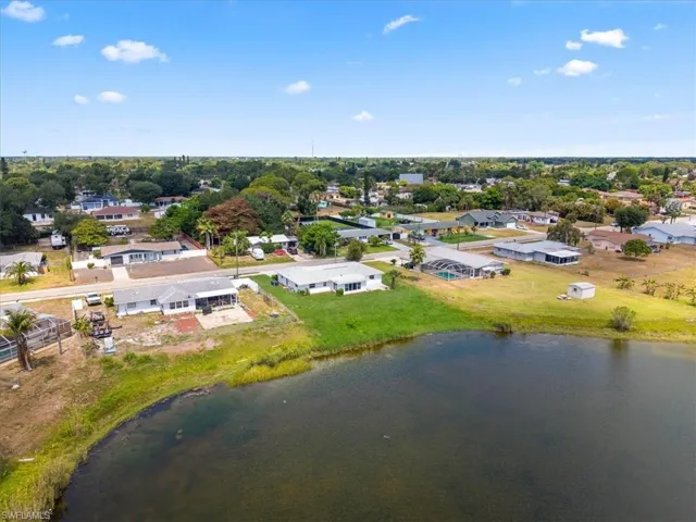 14 Richmond Ave N, Lehigh Acres, Florida 33936