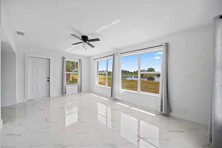 14 Richmond Ave N, Lehigh Acres, Florida 33936