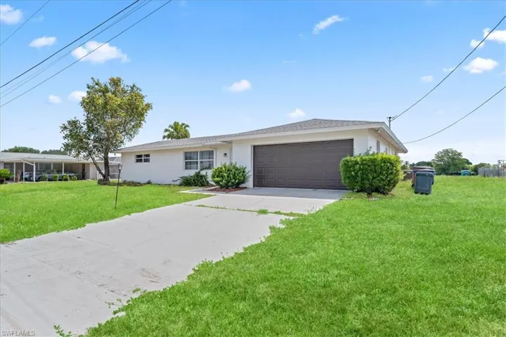 14 Richmond Ave N, Lehigh Acres, Florida 33936
