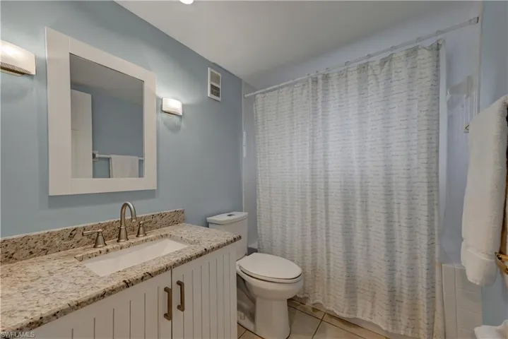 Guest bathroom.