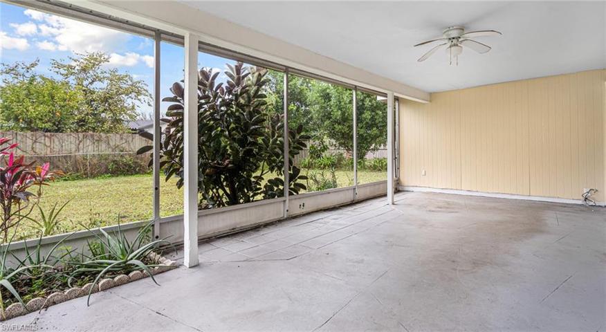 1050  Lovely  LN, North Fort Myers, FL 33903