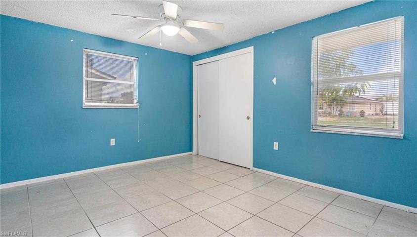 1050  Lovely  LN, North Fort Myers, FL 33903