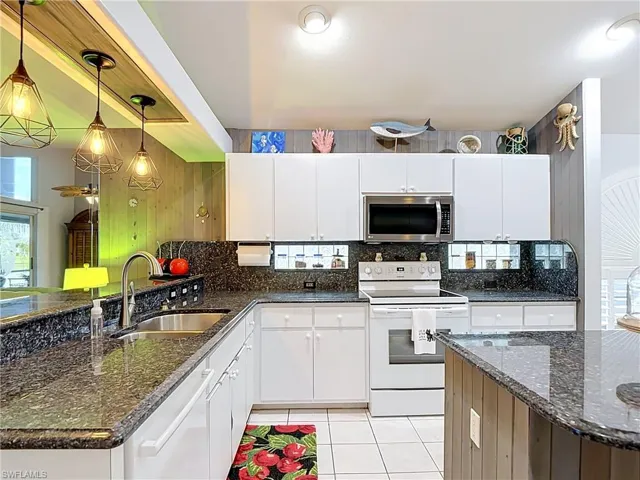 13351 Wild Cotton Ct, North Fort Myers, Florida 33903