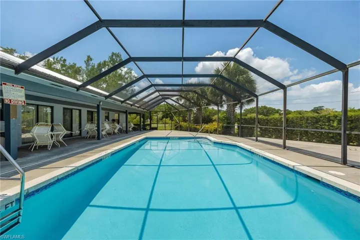 707  Hoover Dike  RD, Clewiston, FL 33440
