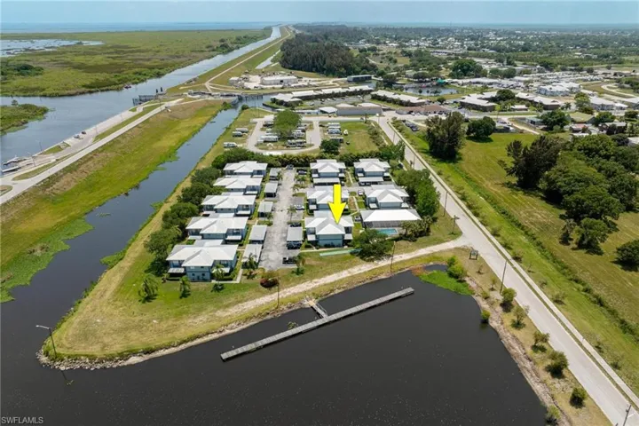 707  Hoover Dike  RD, Clewiston, FL 33440