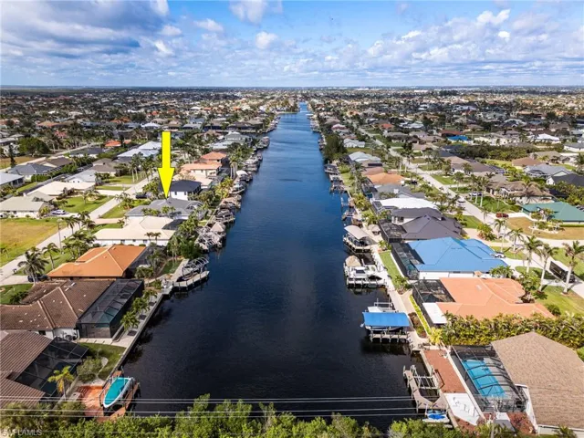 195' wide canal