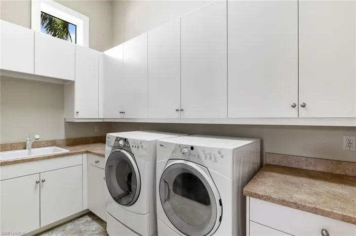 11759 Via Savona Ct, Miromar Lakes, Florida 33913