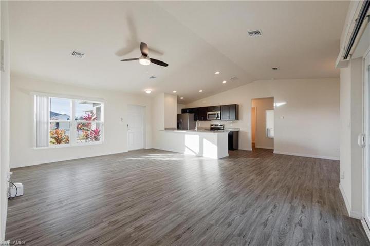 9040  Green  CIR, Labelle, FL 33935