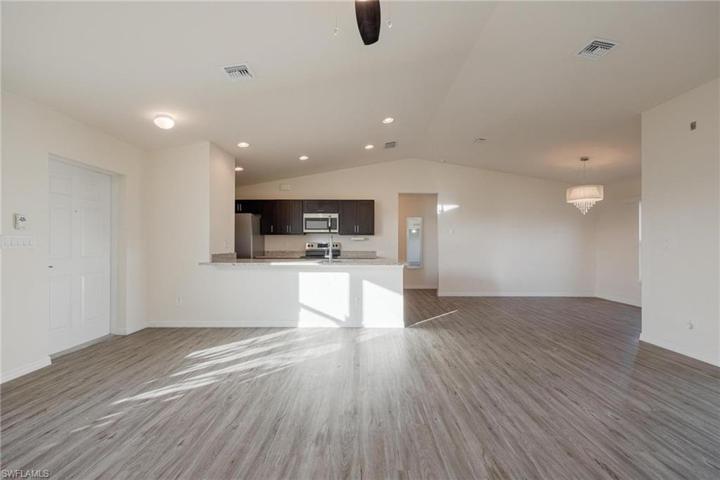 9040  Green  CIR, Labelle, FL 33935