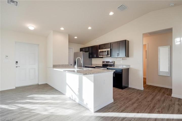 9040  Green  CIR, Labelle, FL 33935