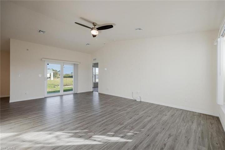 9040  Green  CIR, Labelle, FL 33935