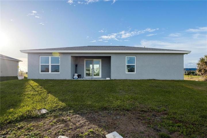 9040  Green  CIR, Labelle, FL 33935