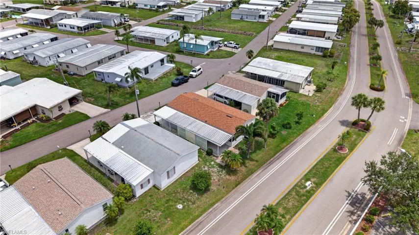 14527 Paul Revere Loop, North Fort Myers, Florida 33917