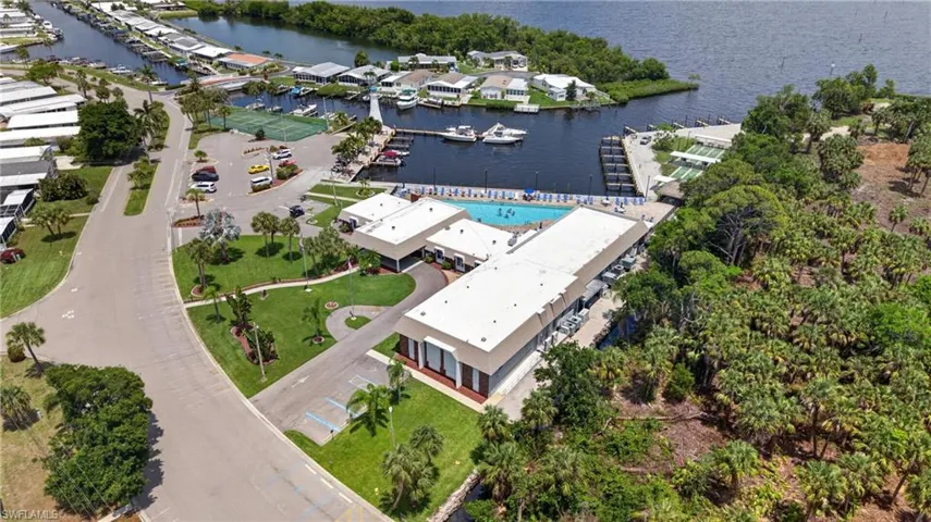 14527 Paul Revere Loop, North Fort Myers, Florida 33917