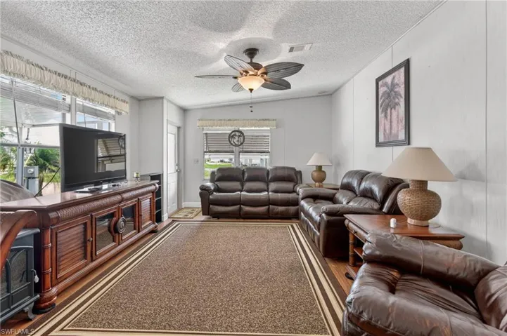 14527 Paul Revere Loop, North Fort Myers, Florida 33917