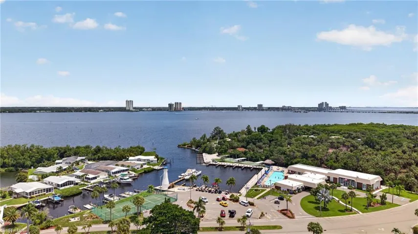 14527 Paul Revere Loop, North Fort Myers, Florida 33917