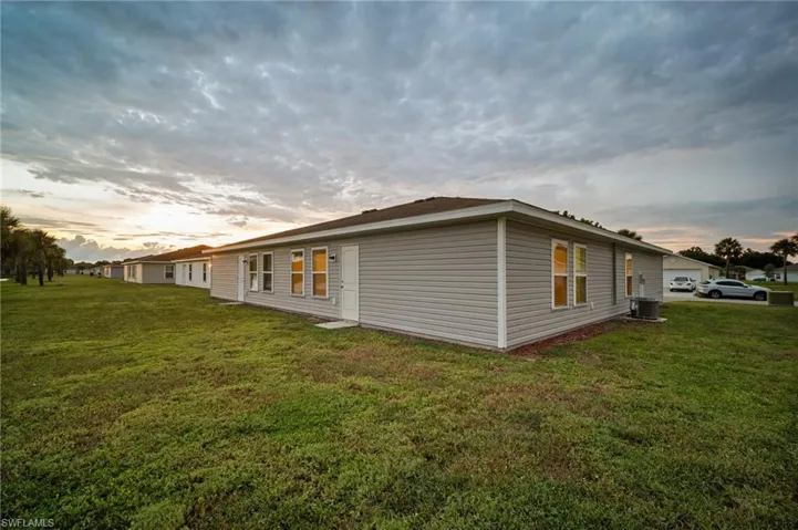 18321 Gibraltar Ln, Lehigh Acres, Florida 33936