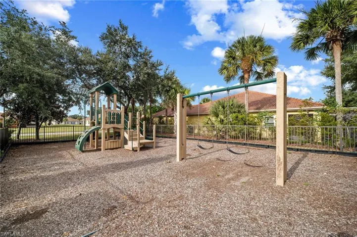 18321 Gibraltar Ln, Lehigh Acres, Florida 33936