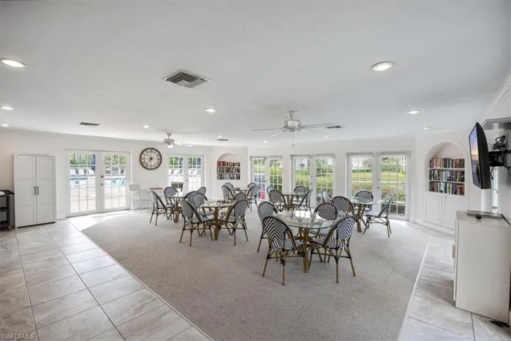 780  Willowbrook  DR, Naples, FL 34108
